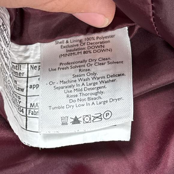 Eddie Bauer Down Puffer Vest Womens Medium Maroon Red Quilted Sleeveless - Picture 5 of 7